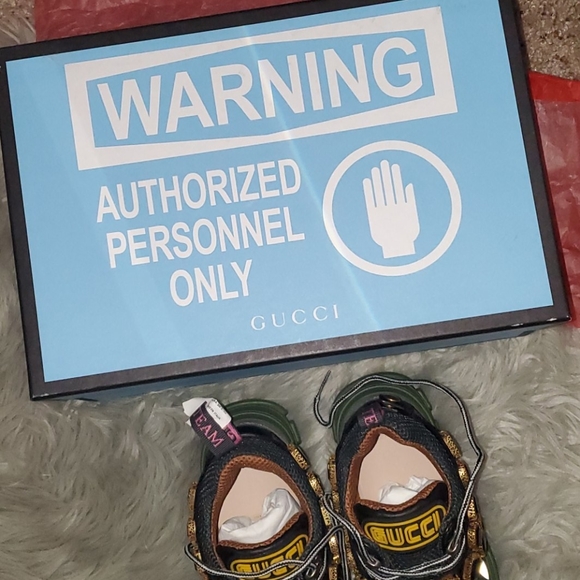 RARE Gucci Flashtrek SEGA Green Removable Crystal - Picture 7 of 8